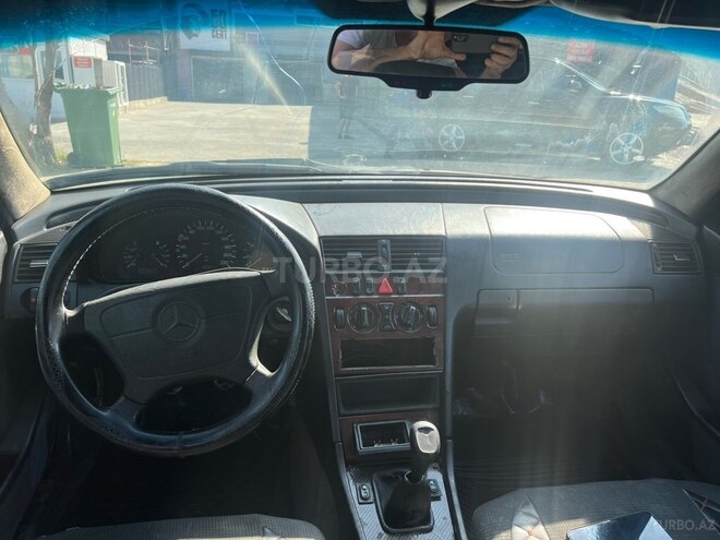 Mercedes C 220 1996, 214,581 km - 2.2 л - Bakı