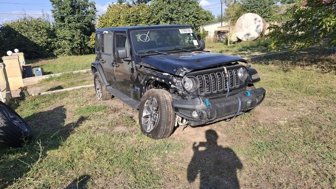 Jeep Wrangler 2023, 70,000 km - 2.0 l - Qazax