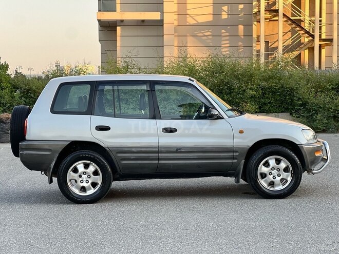 Toyota RAV4 1997, 251,000 km - 2.0 л - Sumqayıt