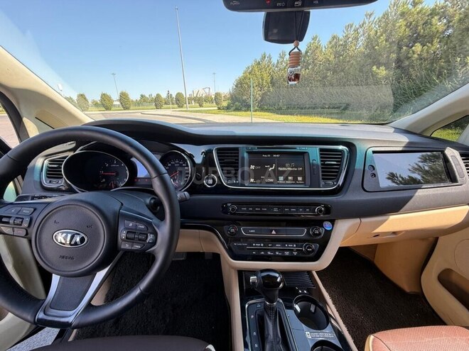 Kia Carnival 2015, 141,000 km - 2.2 l - Bakı