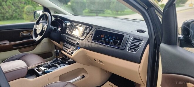 Kia Carnival 2015, 141,000 km - 2.2 l - Bakı
