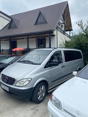 Mercedes  2008, 332,000 km - 2.1 l - Quba