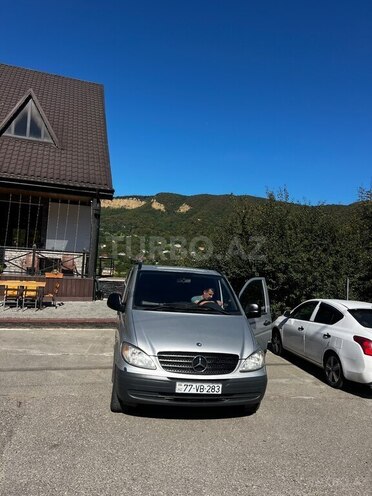 Mercedes  2008, 332,000 km - 2.1 l - Quba