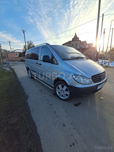Mercedes  2008, 332,000 km - 2.1 l - Quba