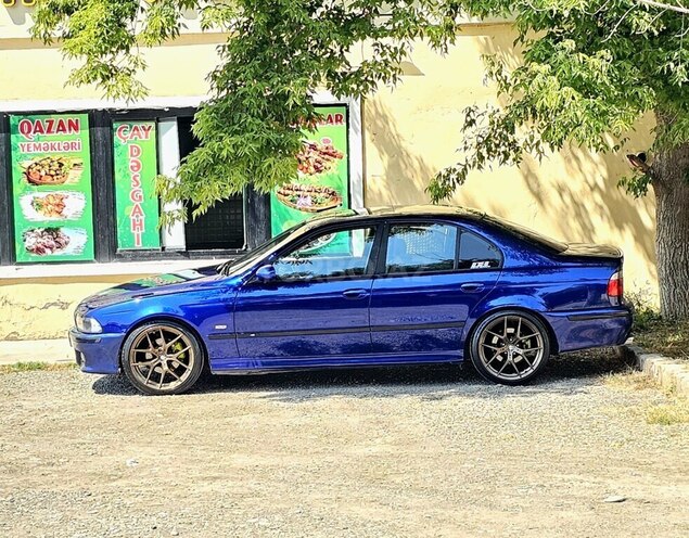 BMW 528 1999, 500,000 km - 2.8 l - Füzuli