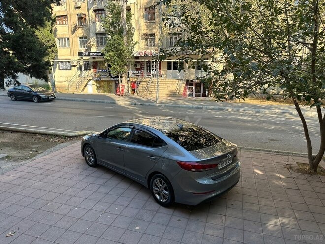 Hyundai Elantra 2018, 116,000 km - 2.0 л - Bakı