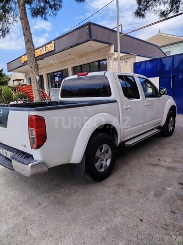 Nissan Navara 2014, 330,000 km - 2.5 l - Bakı