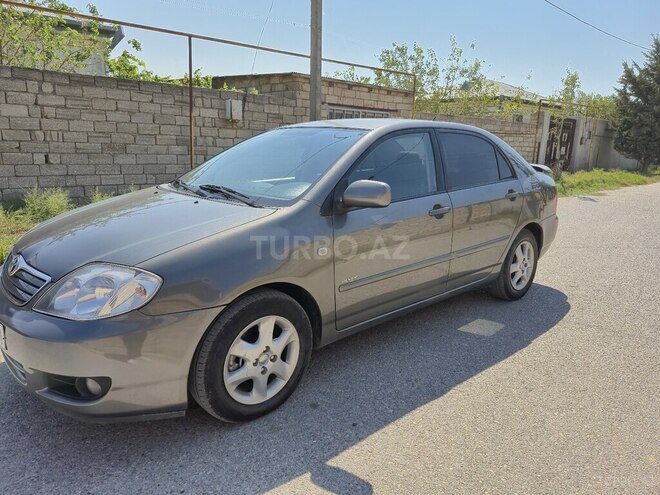 Toyota Corolla 2006, 326,000 km - 1.4 л - Bakı