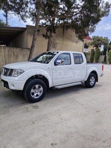 Nissan Navara 2014, 330,000 km - 2.5 l - Bakı