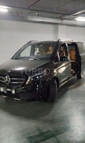 Mercedes V 250 2023, 7,000 km - 2.0 l - Bakı