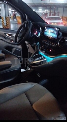 Mercedes V 250 2023, 7,000 km - 2.0 l - Bakı