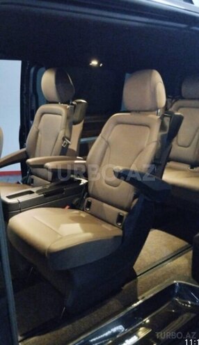 Mercedes V 250 2023, 7,000 km - 2.0 l - Bakı