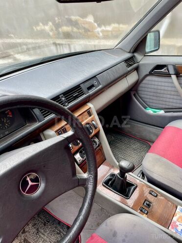 Mercedes 200 E 1990, 288,000 km - 2.0 l - Bakı
