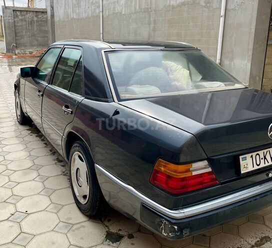 Mercedes 200 E 1990, 288,000 km - 2.0 l - Bakı