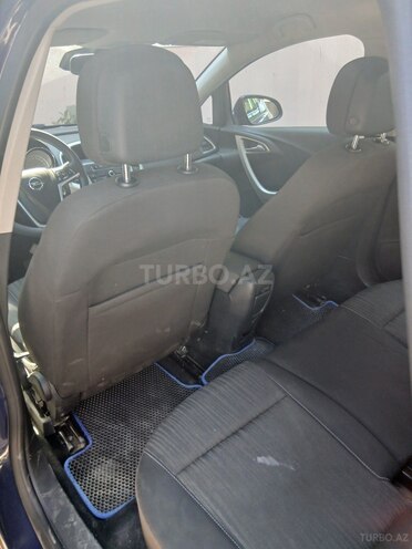 Opel Astra 2011, 374,190 km - 1.4 l - Bakı