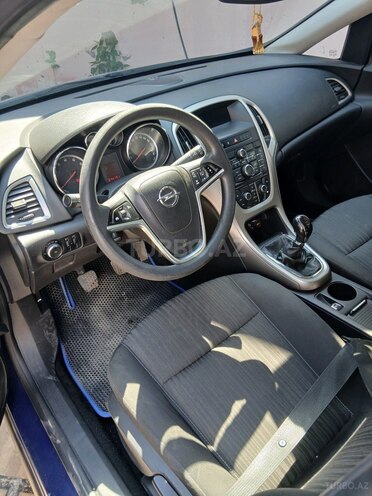 Opel Astra 2011, 374,190 km - 1.4 l - Bakı