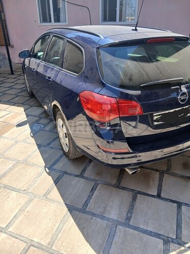 Opel Astra 2011, 374,190 km - 1.4 l - Bakı
