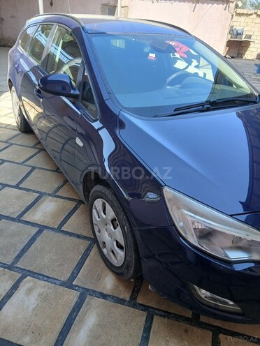 Opel Astra 2011, 374,190 km - 1.4 l - Bakı