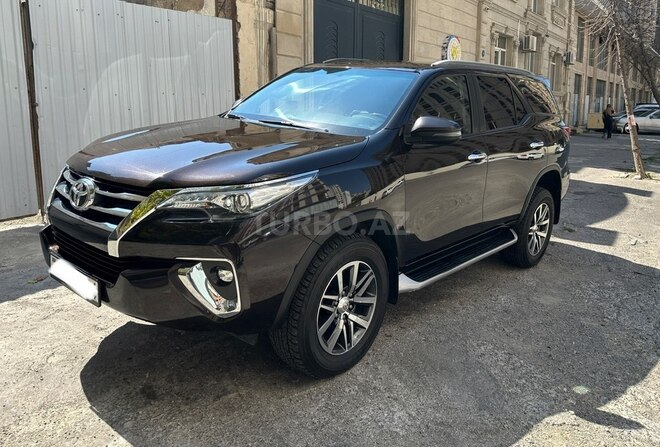 Toyota Fortuner 2018, 235,000 km - 2.7 l - Bakı