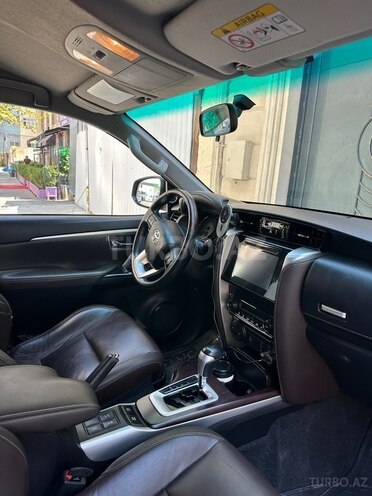 Toyota Fortuner 2018, 235,000 km - 2.7 l - Bakı
