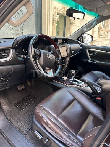 Toyota Fortuner 2018, 235,000 km - 2.7 l - Bakı