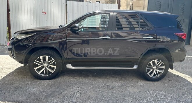 Toyota Fortuner 2018, 235,000 km - 2.7 l - Bakı