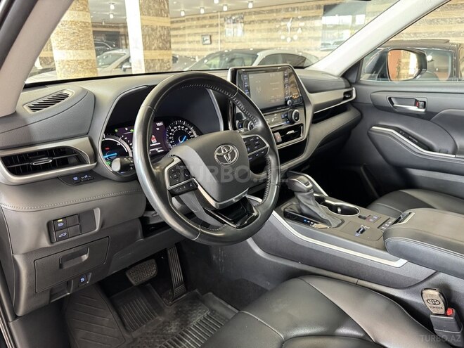 Toyota Highlander 2021, 71,000 km - 2.5 l - Bakı