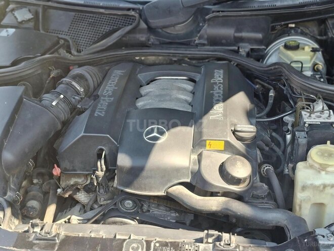 Mercedes E 240 2000, 406,221 km - 2.4 l - Astara