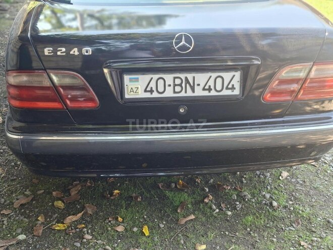 Mercedes E 240 2000, 406,221 km - 2.4 l - Astara