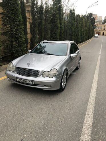 Mercedes C 200 2002, 350,000 km - 2.0 l - Bakı