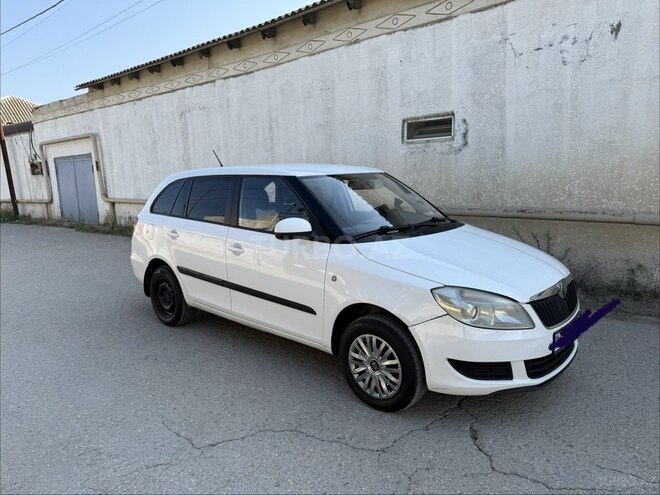 Skoda Fabia 2012, 420,000 km - 1.6 l - Bakı