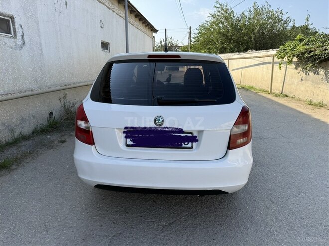 Skoda Fabia 2012, 420,000 km - 1.6 l - Bakı
