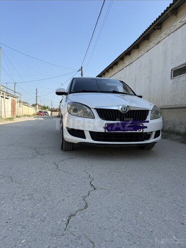 Skoda Fabia 2012, 420,000 km - 1.6 l - Bakı