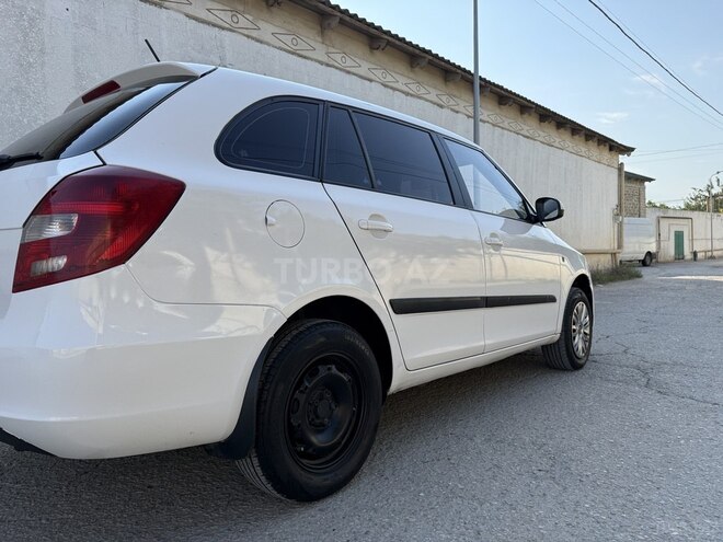 Skoda Fabia 2012, 420,000 km - 1.6 l - Bakı