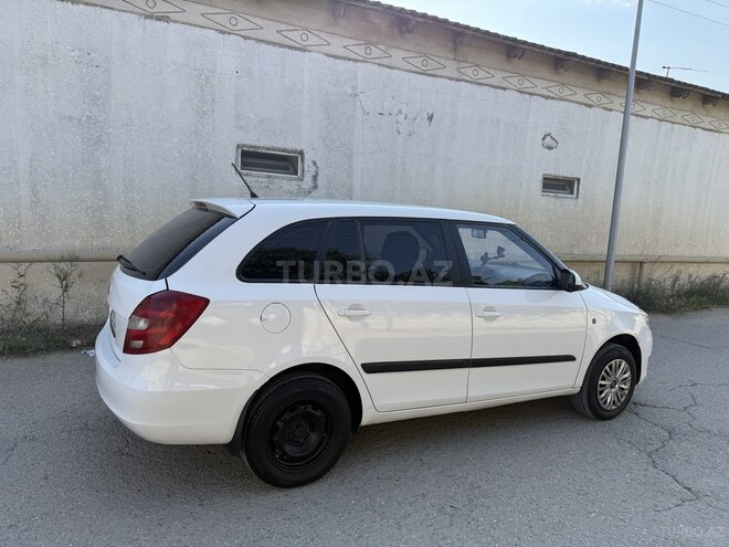 Skoda Fabia 2012, 420,000 km - 1.6 l - Bakı