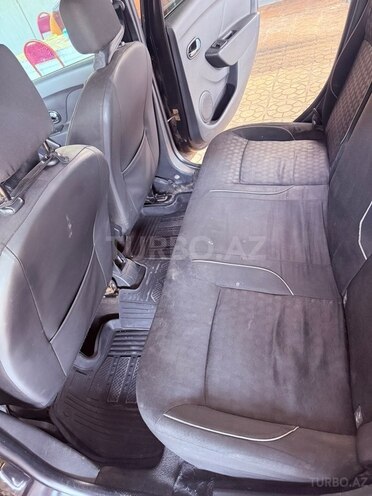 Renault Logan 2014, 346,750 km - 1.6 l - Masallı