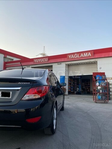 Hyundai Accent 2012, 238,342 km - 1.6 l - Bakı