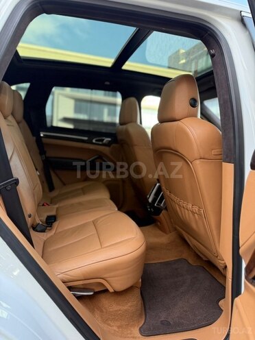 Porsche Cayenne GTS 2013, 178,000 km - 4.8 l - Bakı