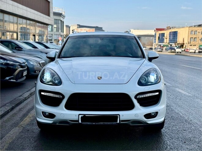 Porsche Cayenne GTS 2013, 178,000 km - 4.8 l - Bakı