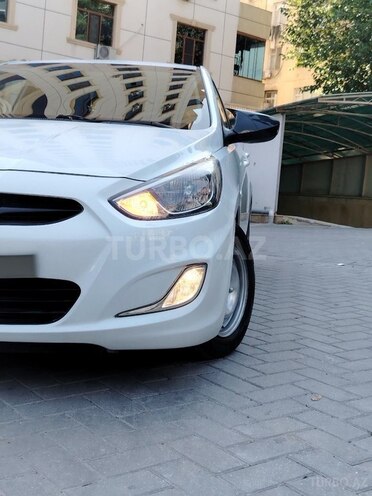 Hyundai Accent 2015, 151,000 km - 1.6 l - Bakı