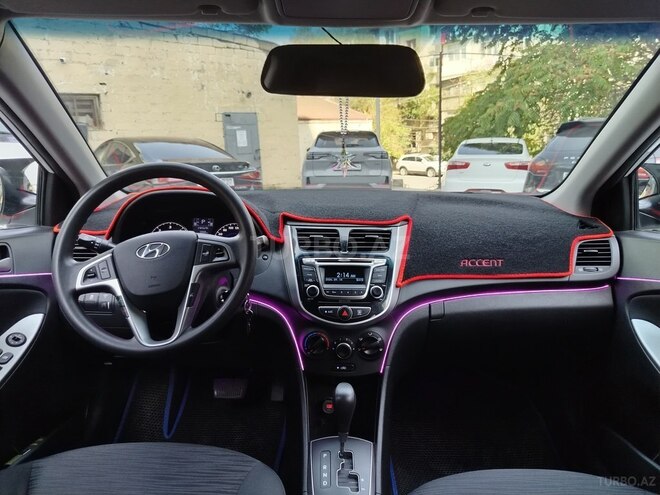 Hyundai Accent 2015, 151,000 km - 1.6 l - Bakı