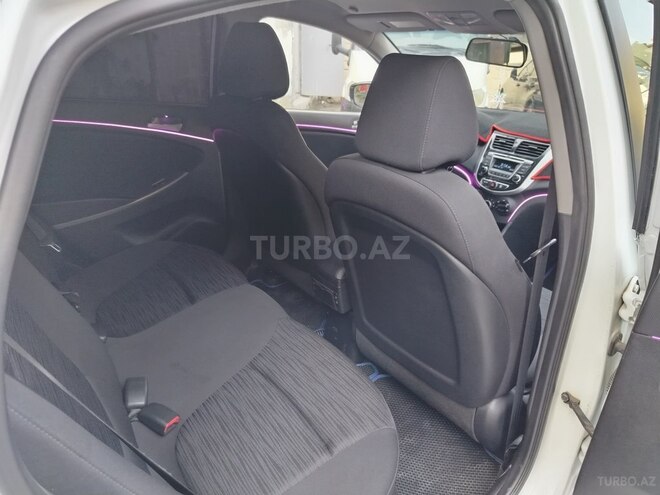 Hyundai Accent 2015, 151,000 km - 1.6 l - Bakı