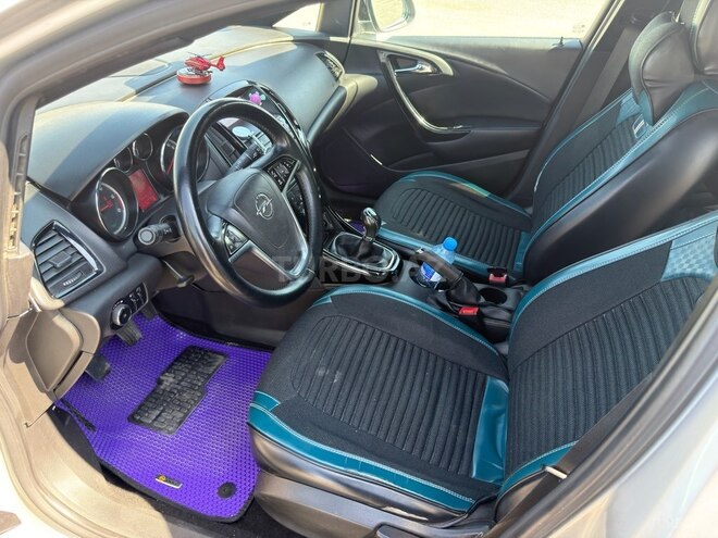 Opel Astra 2011, 298,000 km - 1.3 l - Gəncə