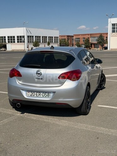 Opel Astra 2011, 298,000 km - 1.3 l - Gəncə
