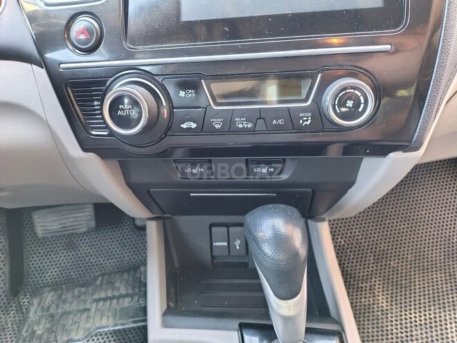 Honda Civic 2014, 288,800 km - 1.5 l - Bakı