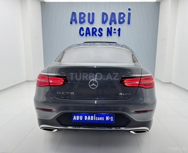 Mercedes GLC 300 4MATIC 2019, 100,600 km - 2.0 l - Bakı