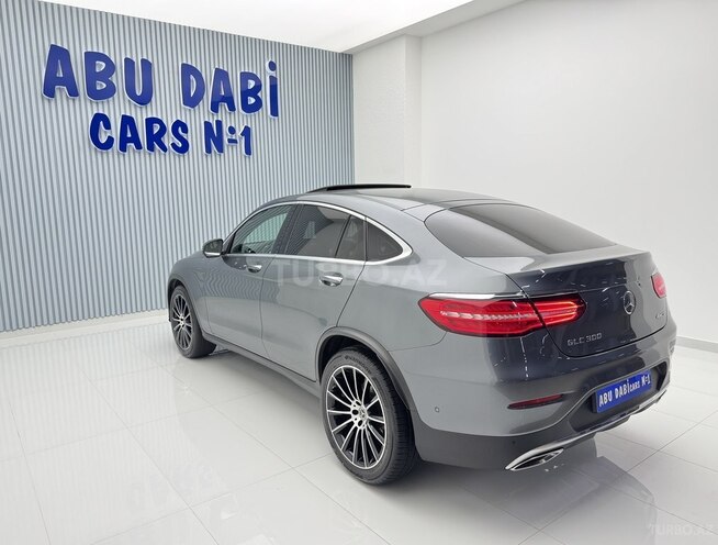 Mercedes GLC 300 4MATIC 2019, 100,600 km - 2.0 l - Bakı