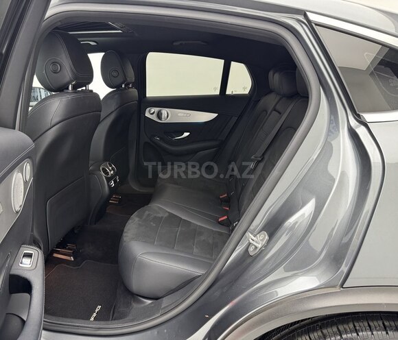 Mercedes GLC 300 4MATIC 2019, 100,600 km - 2.0 l - Bakı
