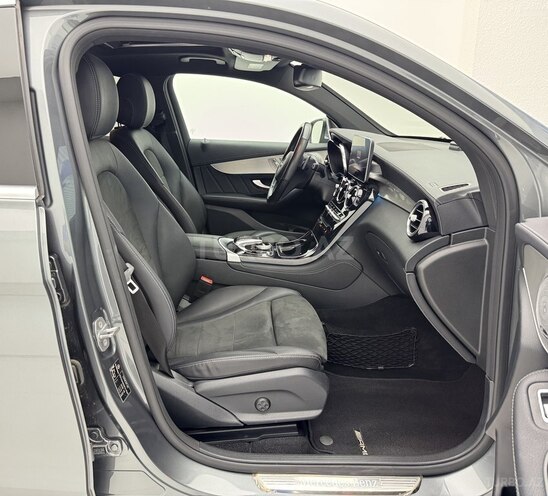 Mercedes GLC 300 4MATIC 2019, 100,600 km - 2.0 l - Bakı