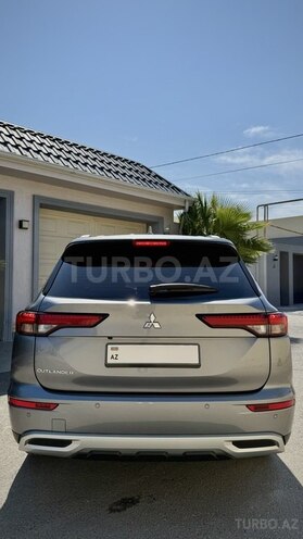 Mitsubishi Outlander 2023, 20,300 km - 2.5 л - Bakı